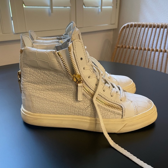 Giuseppe Zanotti High Top Sneaker - Picture 5 of 7